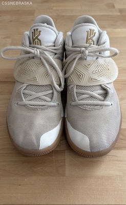 Nike White Metallic Gold Kyrie Flytrap 3 Mens Shoes - Size 8.5