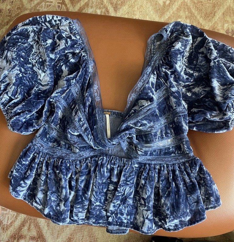 Free People Yours Truly Crushed Wild Blue Boho Twist Front Velvet Top Women’s S