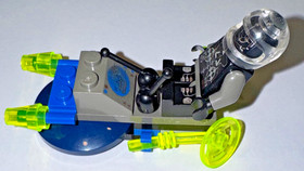 LEGO Set # 3071 Space Insectoids Light Flyer 100% Complete 1999 Retired!