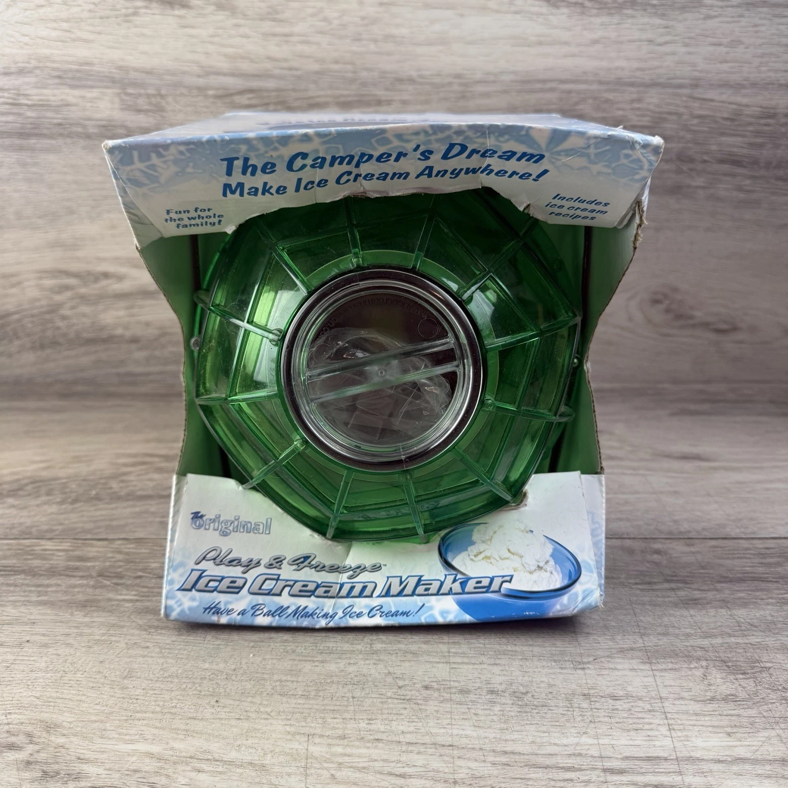 Camper's Dream Green ORIGINAL Play and Freeze ICE CREAM MAKER BALL Recipes Pint