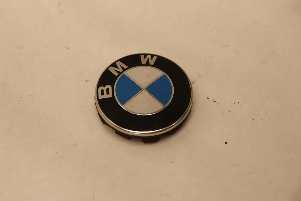 BMW M3 M4 M5 M6 1995-2018 E81 E90 F01 F02 F20 F30 TAPACUBOS CENTRAL LLANTA OEM Foto 3 de 4