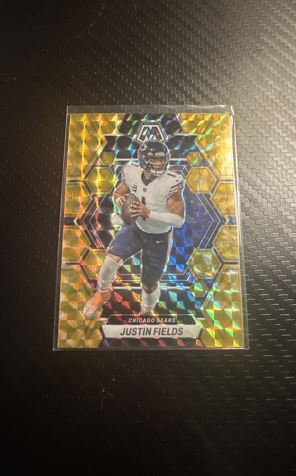 2023 Panini Mosaic - Justin Fields #33 Reactive Yellow Mosaic Prizm