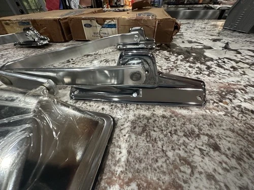 NOS 1980-1986 FORD F150 Side Mirrors