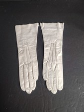 1950-1960 White Kid Leather Above the Wrist length Gloves Size 6 1/2 Never worn