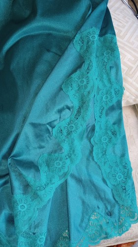 Vintage Rare Fancy Teal Green half slip By Flair Large Heavy Silky W lace Slits - Picture 4 of 6