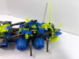 LEGO Space Insectoids: Planetary Prowler 6919 + Partial Creeper 6837 + base 6977