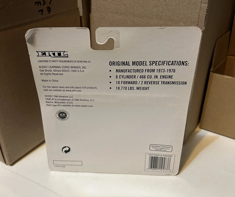 International Harvester 4366 4WD Tractor W/Duals 1/64 scale, ERTL, farm toys - Image 4 of 4