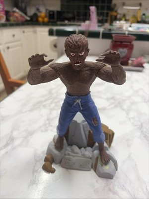 1991 Monogram Wolf Man Monster Model Kit Assembled & Painted Horror Monster