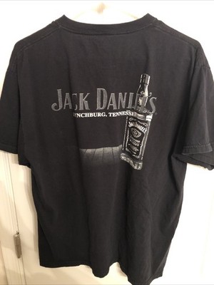 Jack Daniel s Black Tee Men s  Large. Two Sided Lynchburg, Tennessee& Bottle