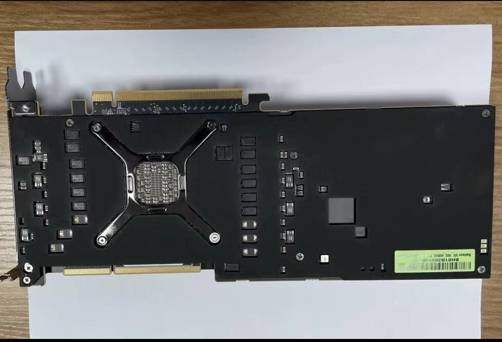 春*様 AMD Radeon Instinct MI50 16GB HBM2 s-l1200.jpg