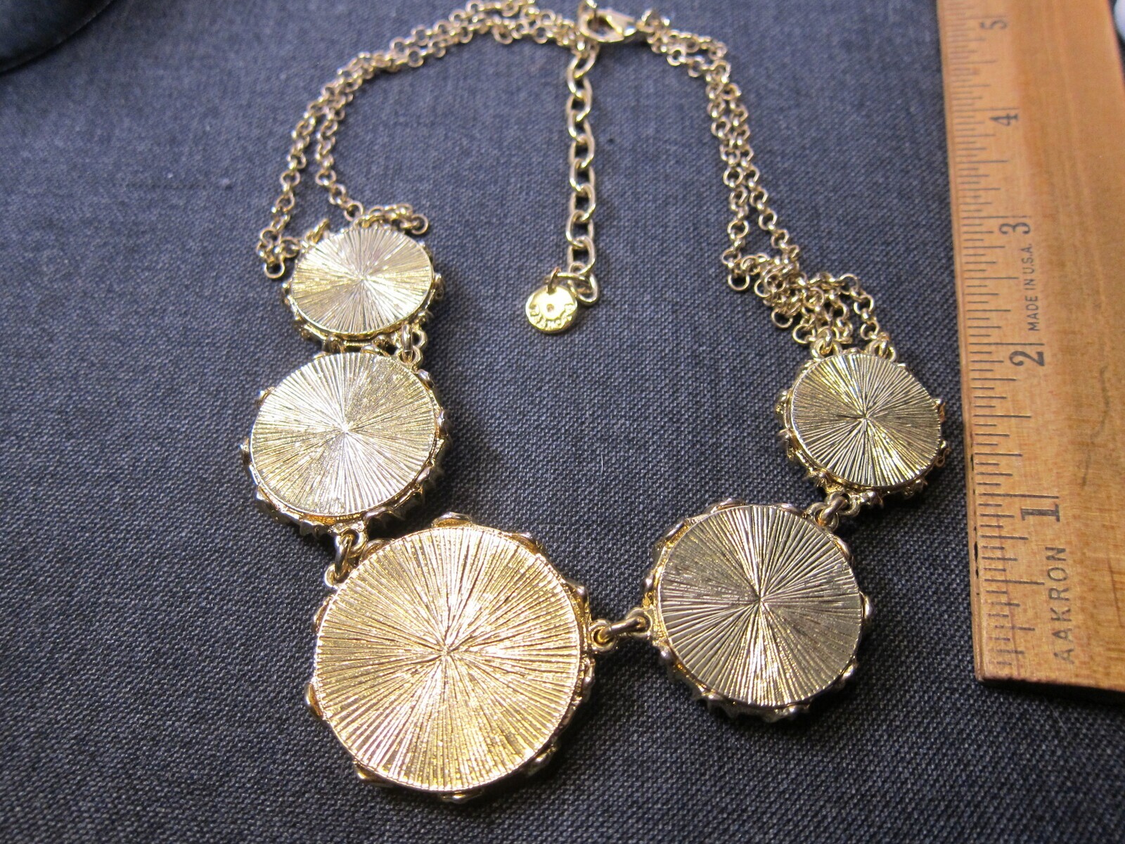 Beautiful, unusual Talbots statement necklace lar… - image 4