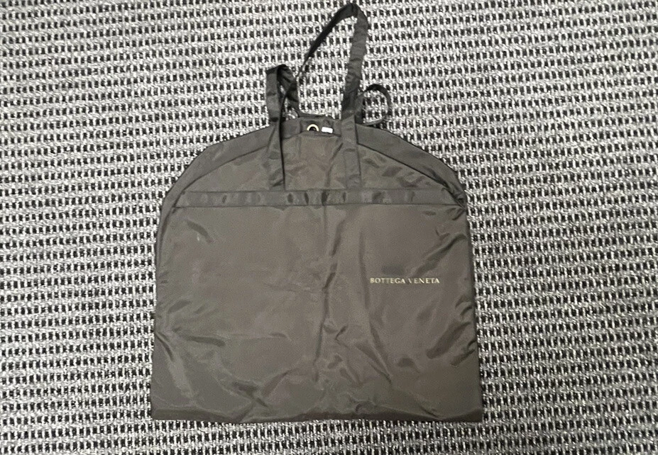 Borsa per indumento in nylon BOTTEGA VENETA ""A"" cappotto abito 43""LX 23""W marrone resistente