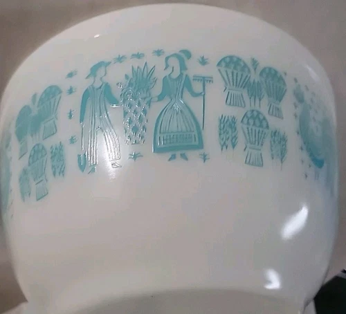 Vintage PYREX Amish Blue Butterprint #402 1 1/2 QT. Mixing Bowl