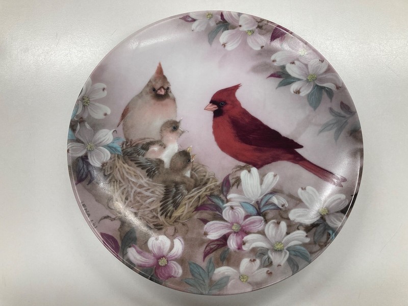 Vtg Lena Liu decorative plate W L George fine china 1989 cardinal birds nature