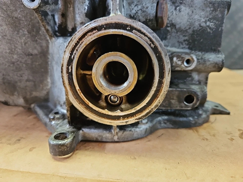 03-06 Infiniti G35 Nissan 350z VQ35DE Conjunto de cárter de aceite superior 11110-CD001 Foto 4 de 4