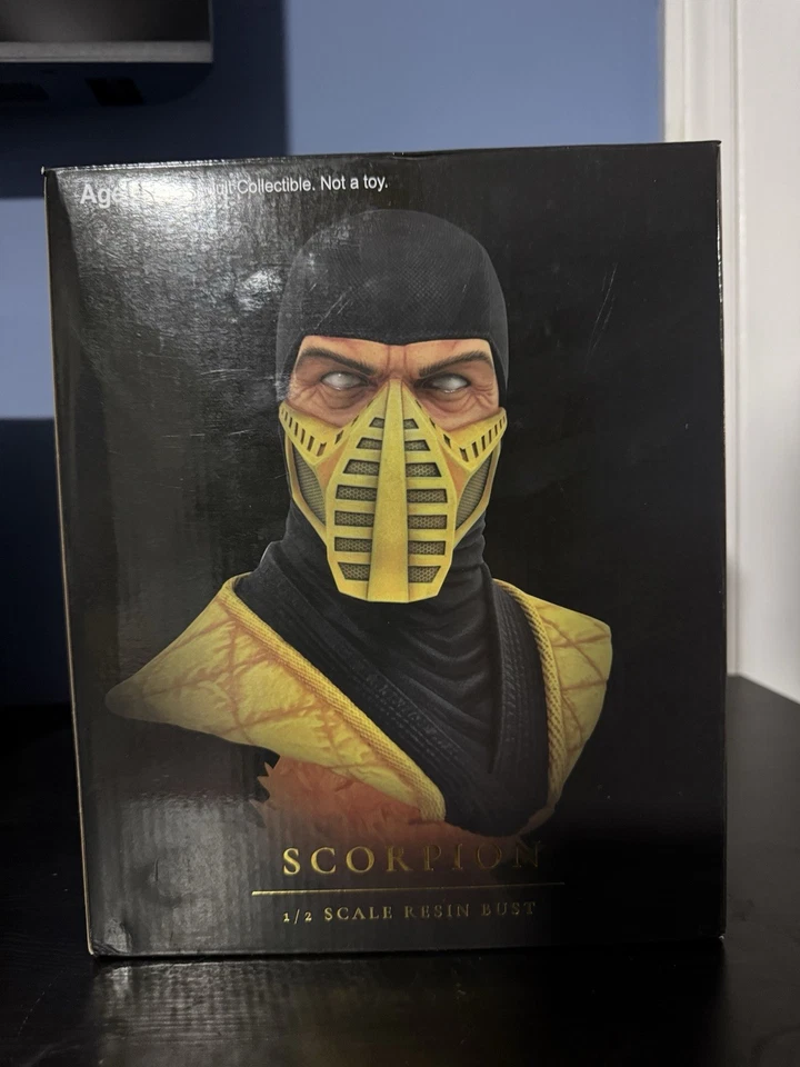 Diamond Select Scorpion Resin Bust - Image 4 of 4