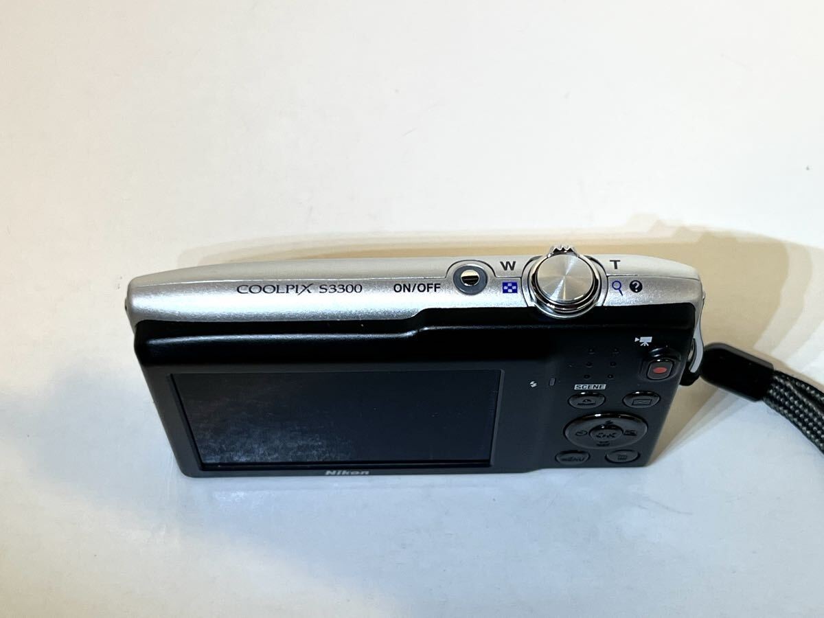 Nikon COOLPIX S3300 Silver Digital Camera 16MP Compact 6x Optical
