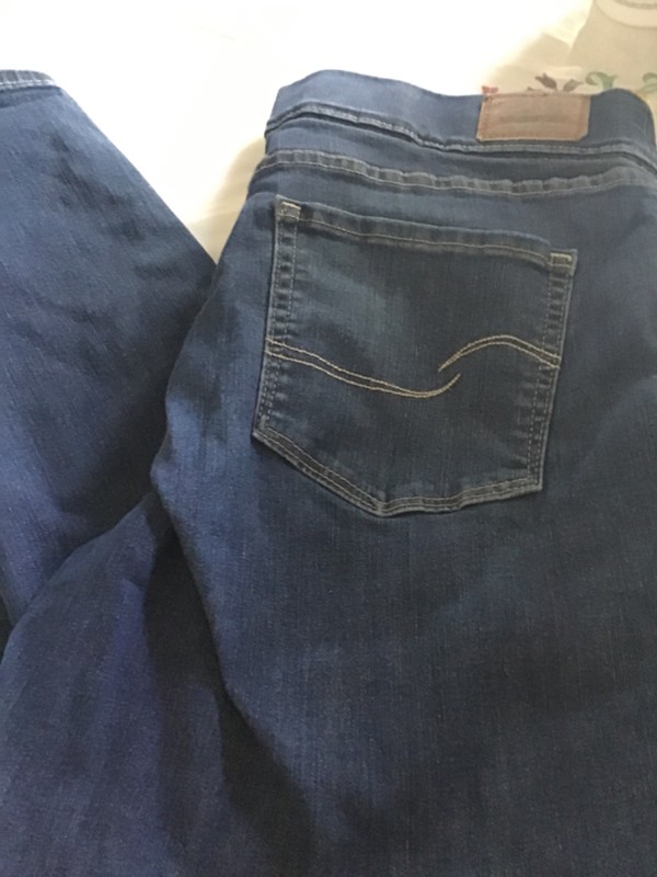 Levi Strauss Signature Gold Totally Shaping Pull On Skinny Blue Jeans Size 16