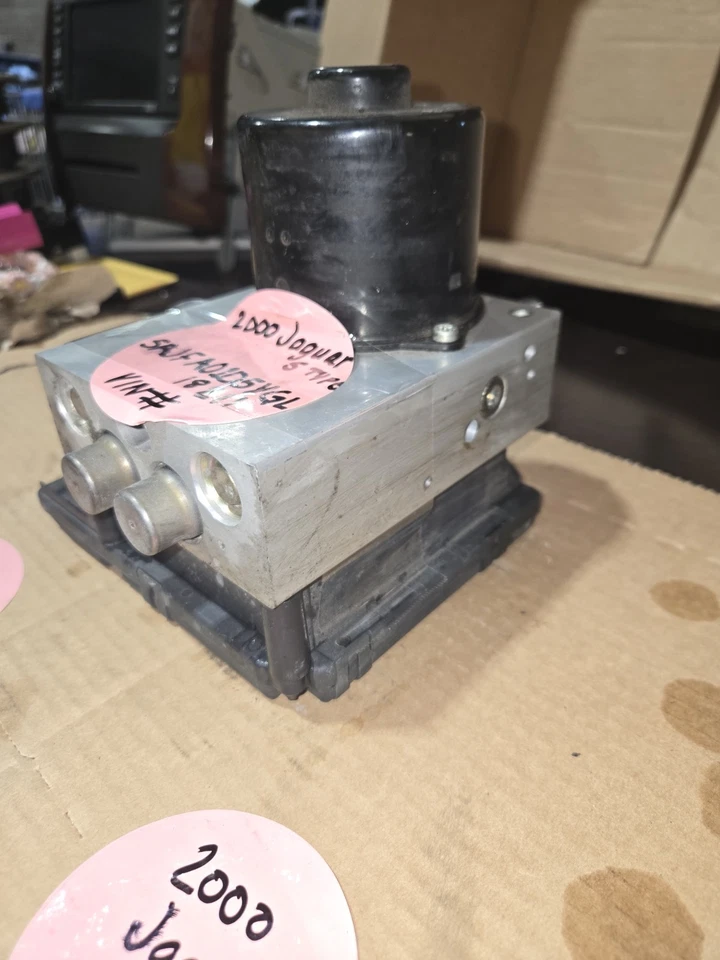  Jaguar 2000 tipo S ABS módulo de freno bomba XW432C405AG Foto 3 de 4