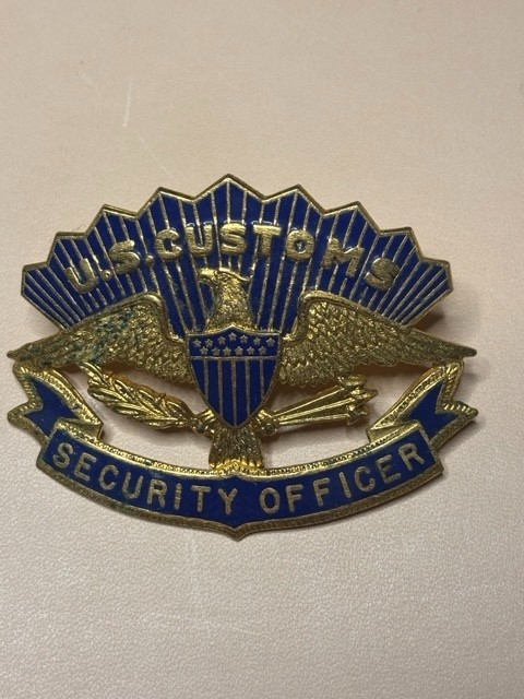 Antiguo sombrero obsoleto de inspector de aduanas de Estados Unidos insignia escudo patriota esmaltado
