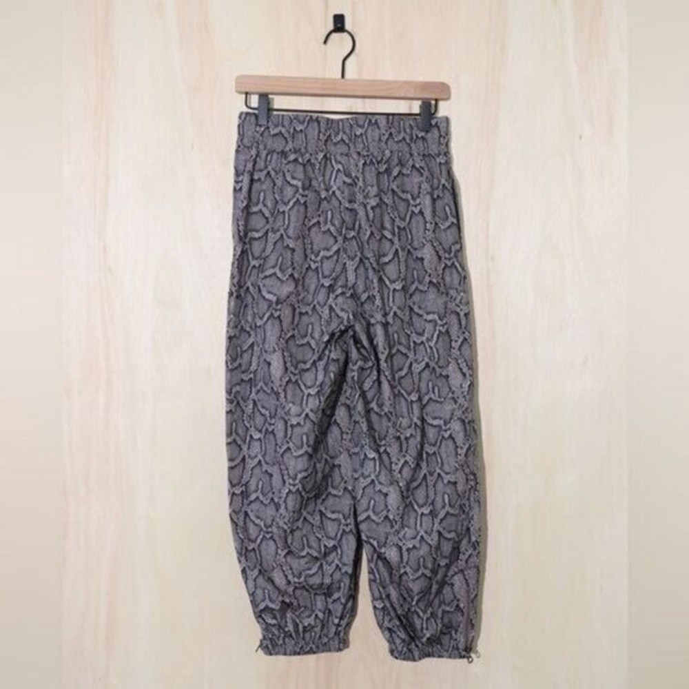 VARLEY Silver Python Snake Hamilton Pant Size Sma… - image 3