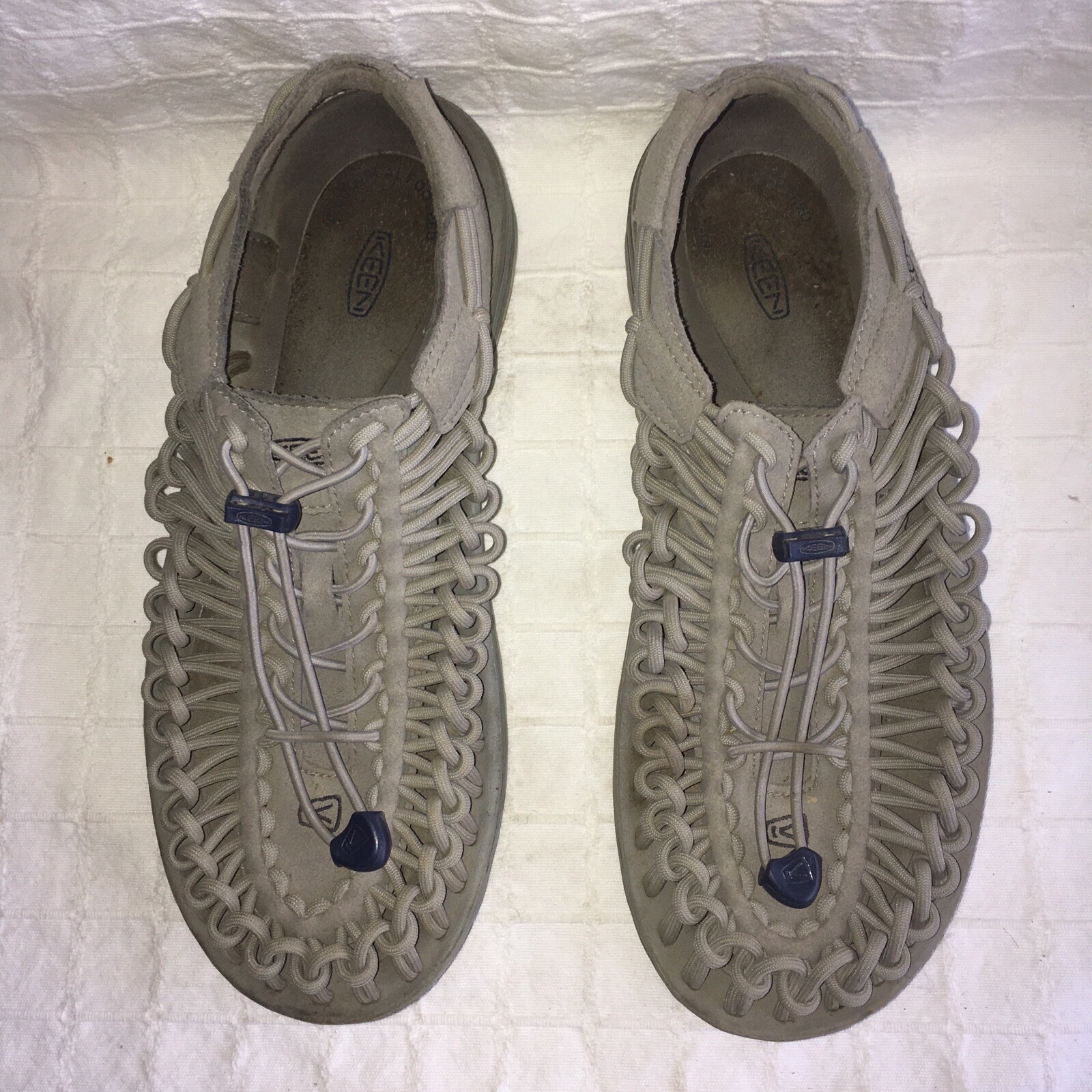 Keen Sandali Uomo Taglia 8.5 Uneek Grigio Drizzle Trail Scarpe da Escursionismo 1023043