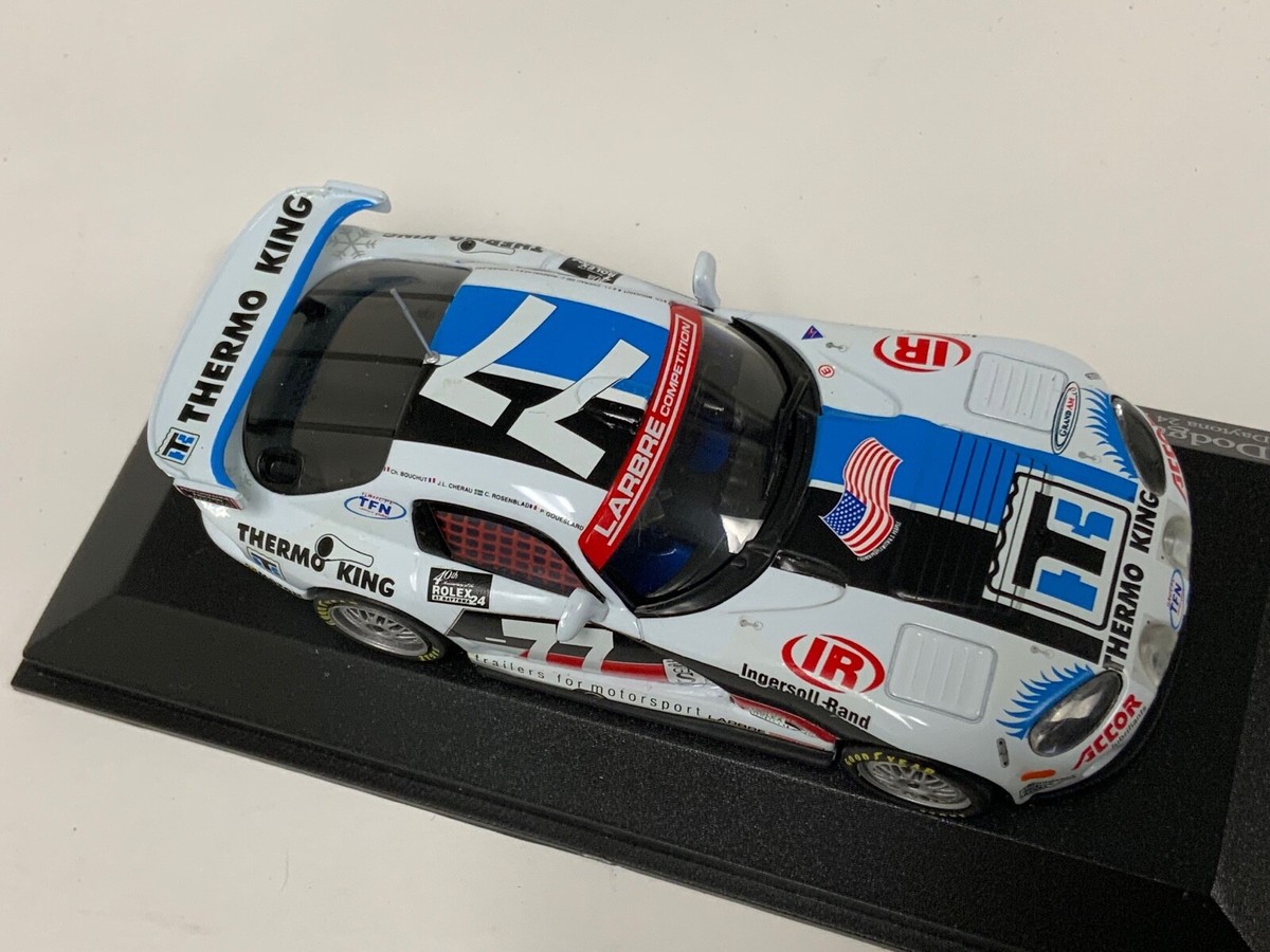 Miniature Minichamps 1/43 - Dodge Viper GTS-R Daytona 2001 #114 - Blanc Et Bleu