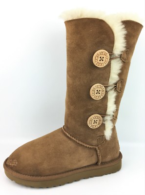 *Repaired* UGG Bailey Button Triplet II Chestnut Boots 1016227 sz