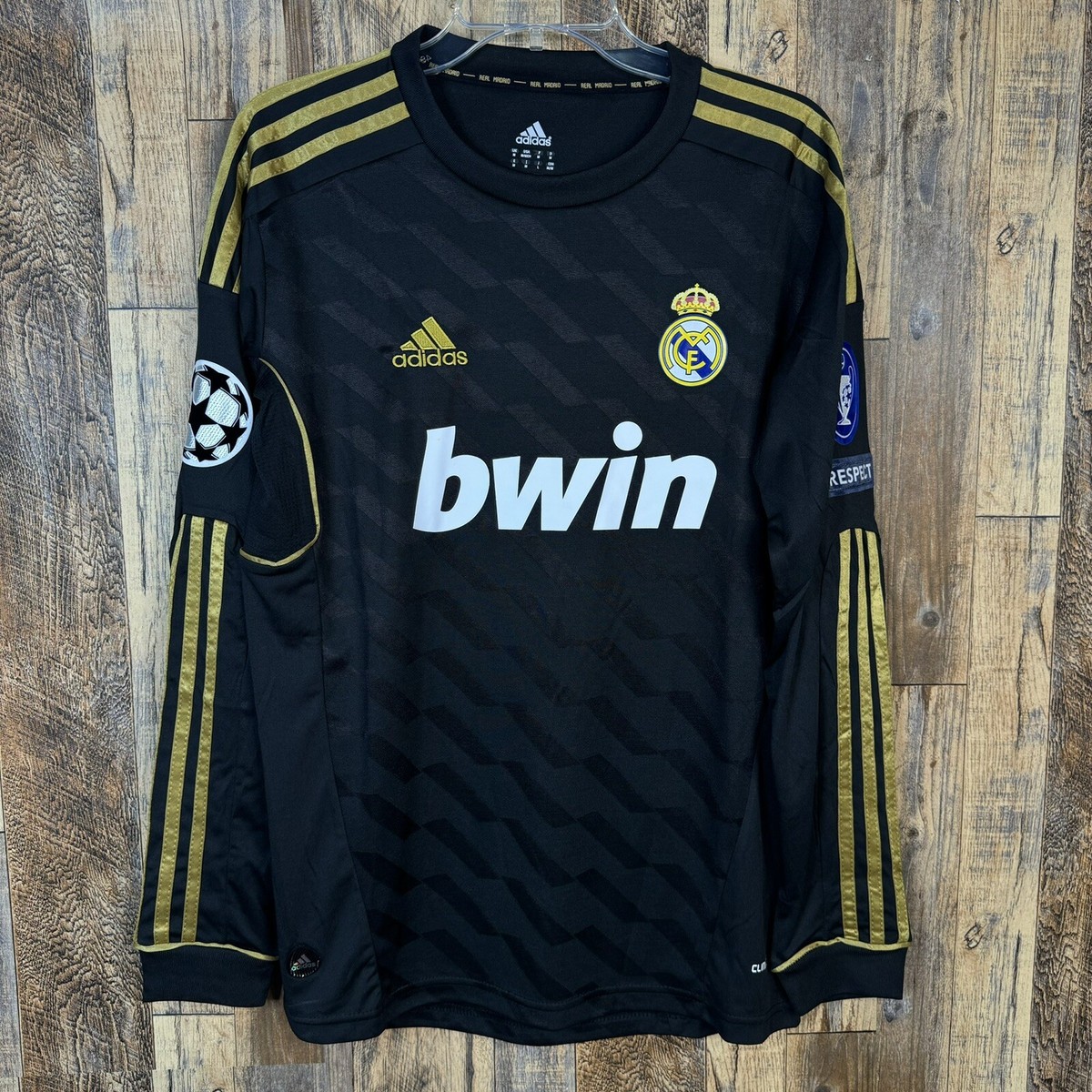 Real Madrid 2011-12 Away Long Sleeve Soccer Jersey Ozil #10