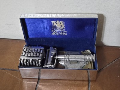 Vintage Wilkinson Sword Empire Model 7-Day Set Double-Edge Safety Razor Set BOX