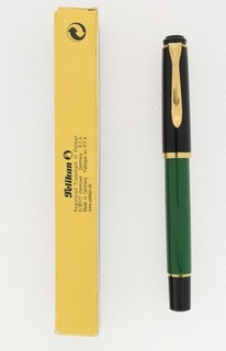 2002 Pelikan M150 Black Green Fine Nib Fountain Pen Mint New in Box NO RESERVE