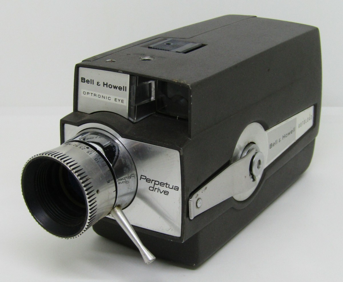 Vintage Bell Howell Optronic Eye Perpetua Drive Super Eight Movie Camera