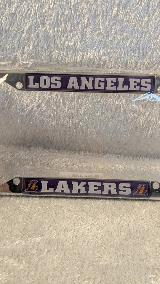 Fanmats NBA Los Angeles Lakers marco de matrícula de metal cromado - Oficial  Foto 2 de 4