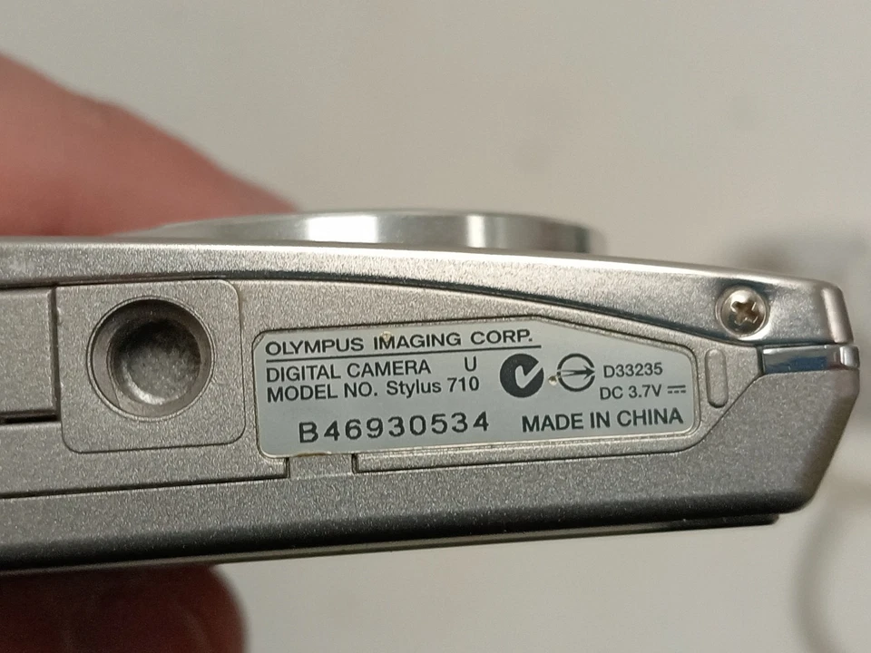 Olympus Stylus 710 Digital Camera Bundle with Accessories and Case - Image 3 of 4