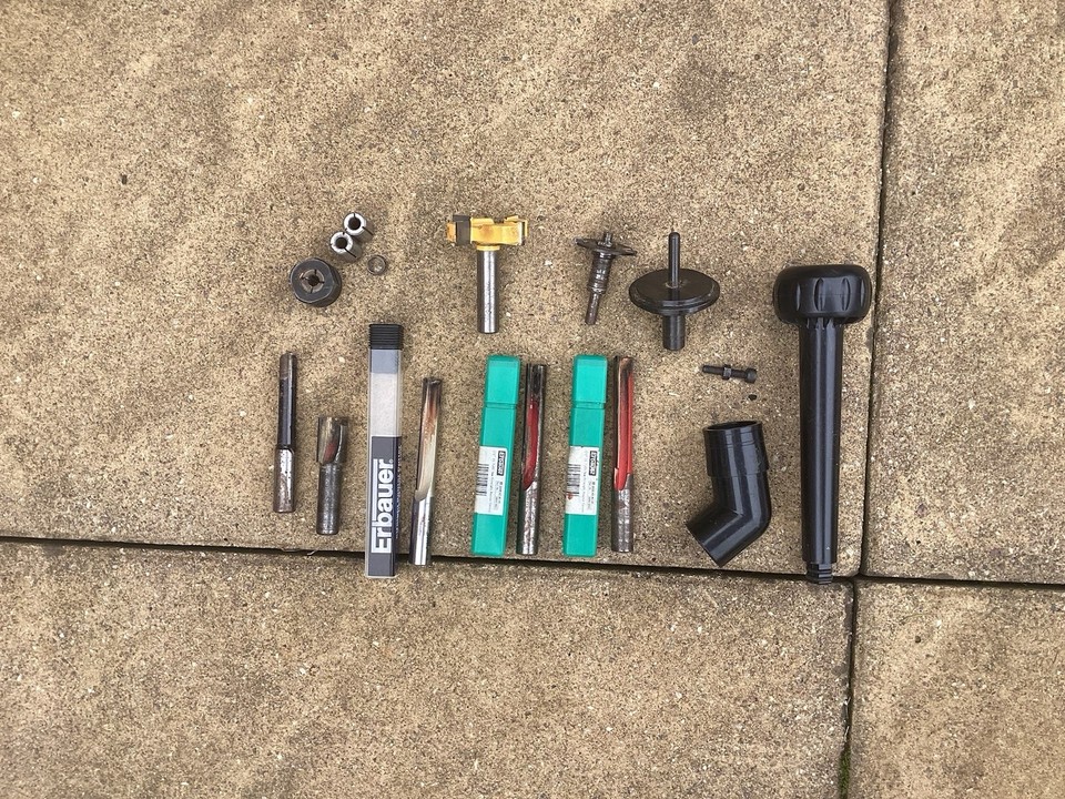 Hitachi M12V2 Router 1/2