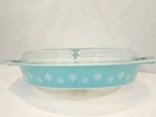 Vintage Pyrex Oval Divided Snowflake Casserole Dish W/ Lid 1-1/2 qt Clean Luster