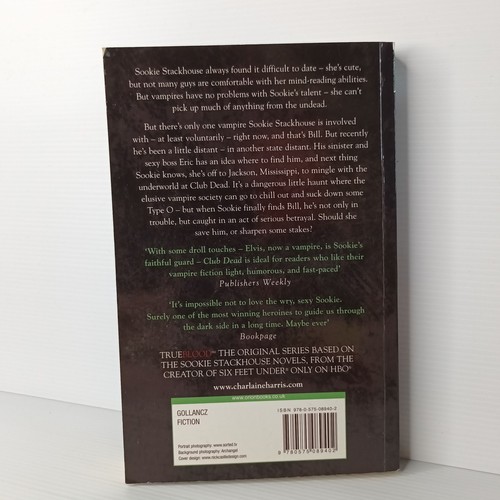 Club Dead by Charlaine Harris - Picture 2 of 3