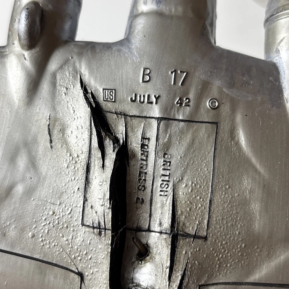 二战英国堡垒识别观察员模型飞机 B-17 1942 年 7 月损坏 — 第 2/4 张图片