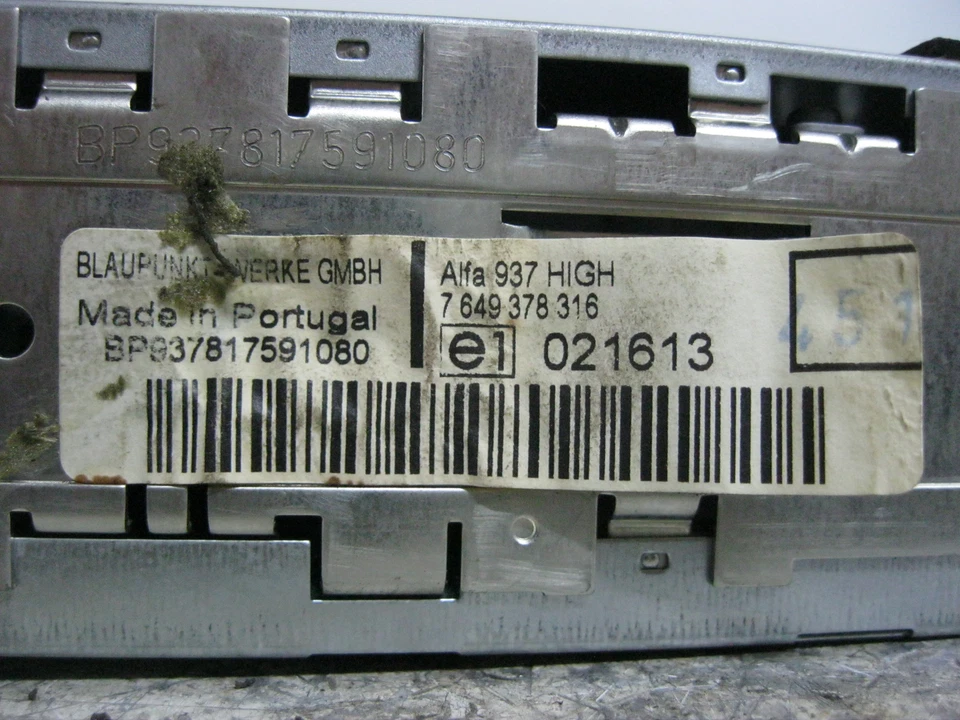 Alfa Romeo 147 1.6 Twin Spark 937 Radio 735293234 - Bild 4 von 4