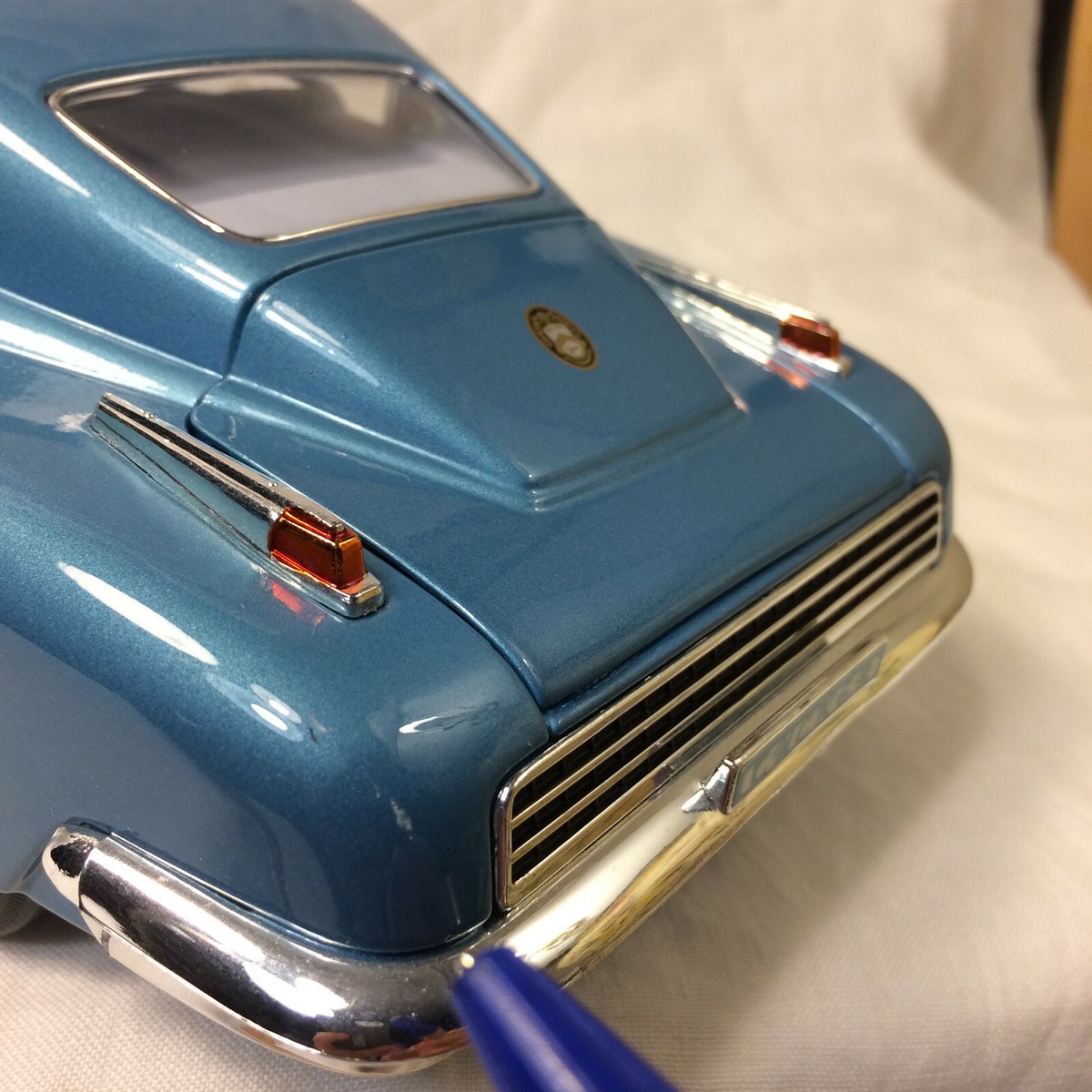 Tucker Torpedo 1948 – Kyosho 1/18 – Bleu Métal – Miniature Collection Rare