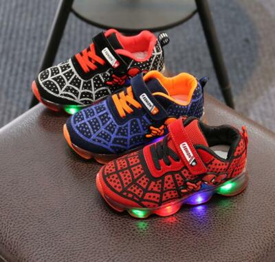 Scarpe Spiderman sneakers con luci multicolor - Sport Scarpe Spiderman sneakers con luci multicolor - Sport