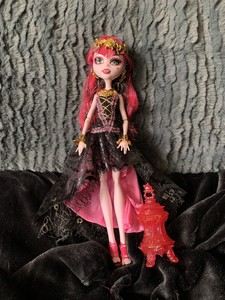 draculaura 13 deseos