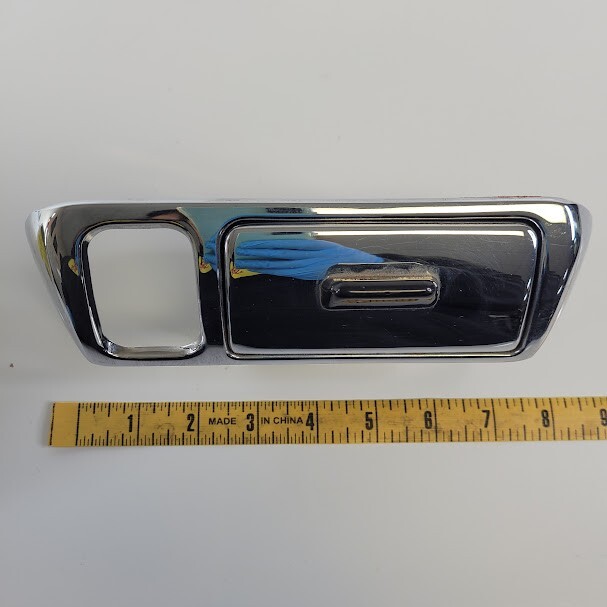 1970-1980 Rolls Royce Wraith Rear LH Door Panel Trim Ash Tray Chrome OEM