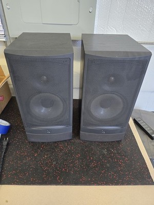 Pair of Infinity Reference 2000.3 Bookshelf Speakers 6.5'' Woofer 1'' Dome Tweeter