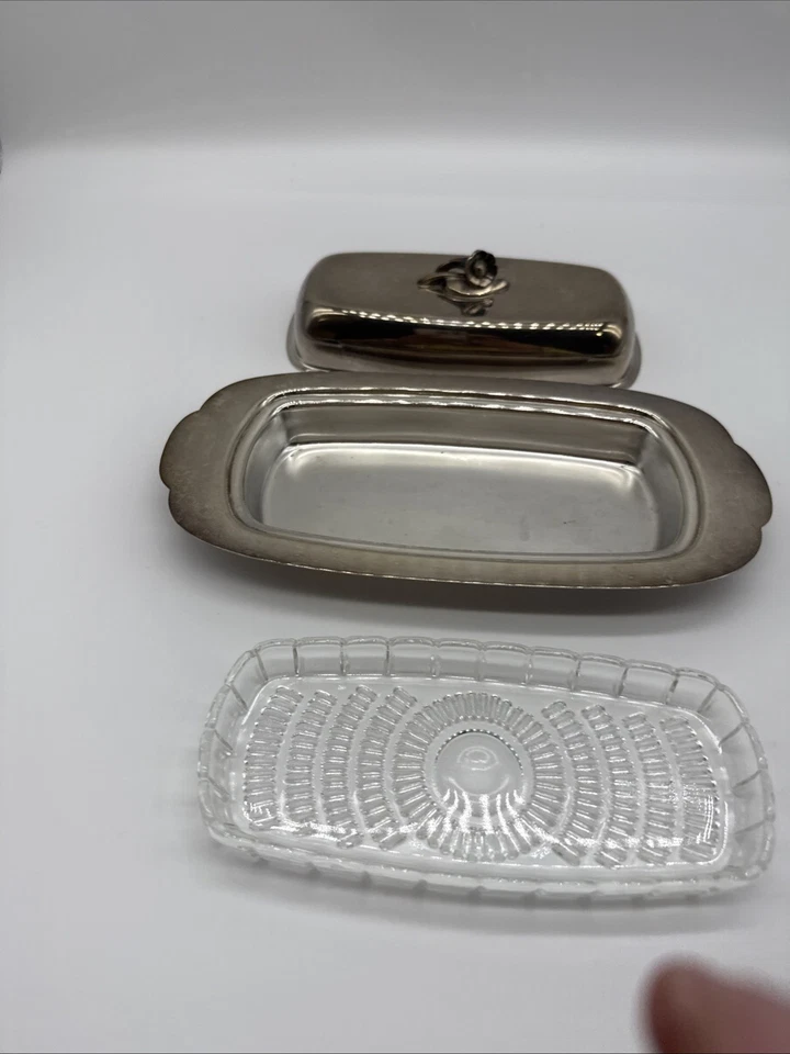 Plato de mantequilla plateado vintage Oneida EE. UU. con tapa e inserto de vidrio flor Foto 3 de 4