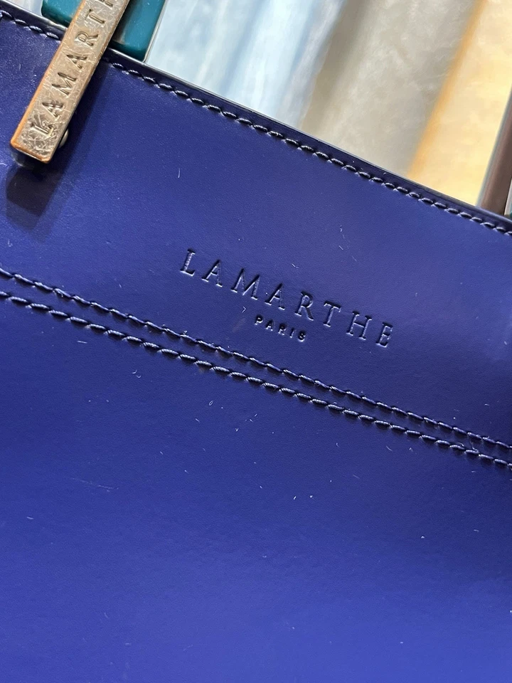 Lamarthe Paris Deep Blue Luxury Leather Handbag with Beige & Light Blue Handles - Image 3 of 4