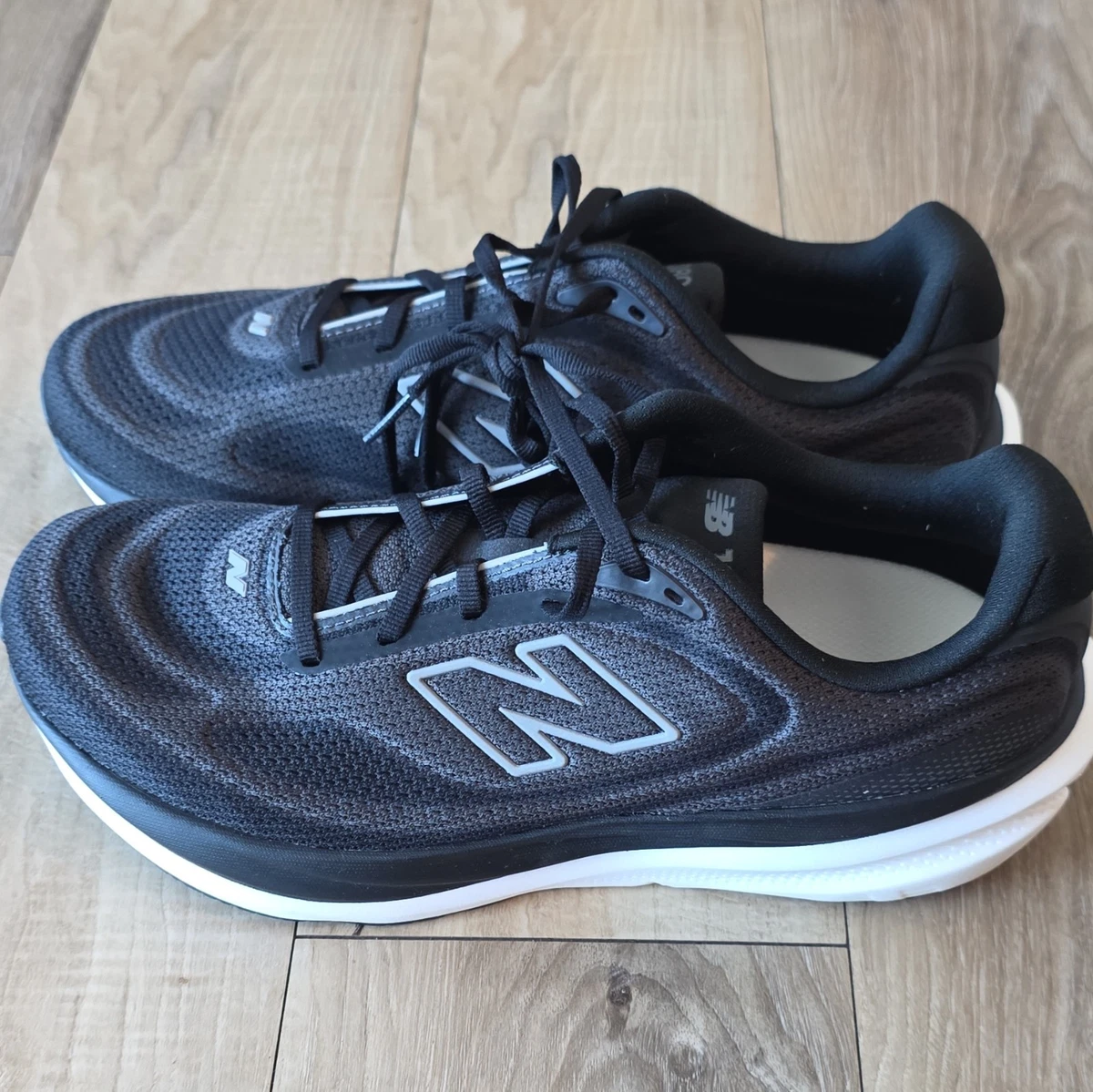 New Balance Running & Jogging White Fitness & Running Shoes  display picture 2