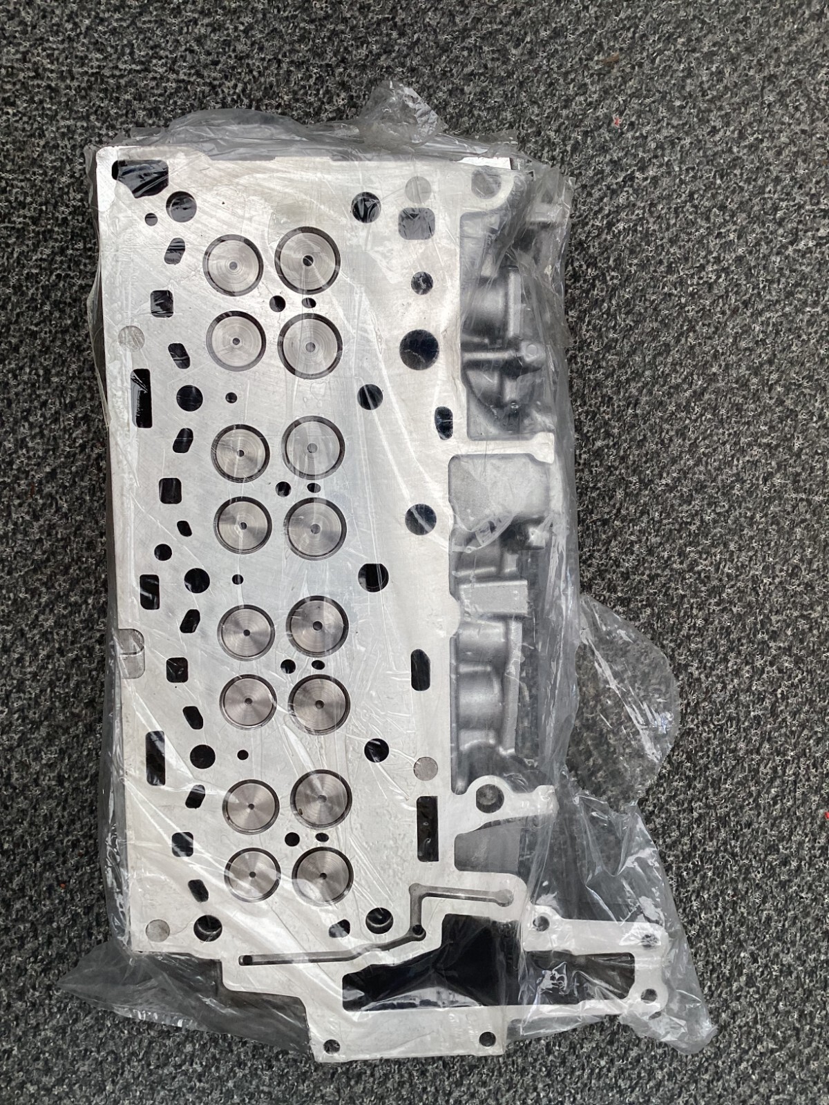 BMW 2.0 Diesel N47d20c 781260303 Cylinder Head Complete 2013 for 