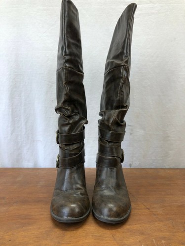 DIBA WOMAN'S KNEE HIGH BROWN BOOTS FAUX LEATHER STRAP BUCKLE - SIZE 8M - Picture 3 of 9