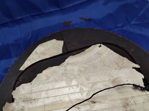 Antique 1800’s Victorian Oval Deep Frame With Antique Photo - Picture 7 of 10